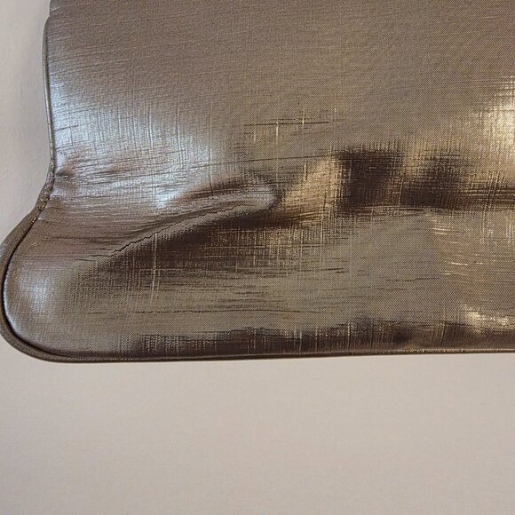 Ivanka Trump Metallic Shoulder Bag โ Elegant & Timeless - Picture 7 of 8